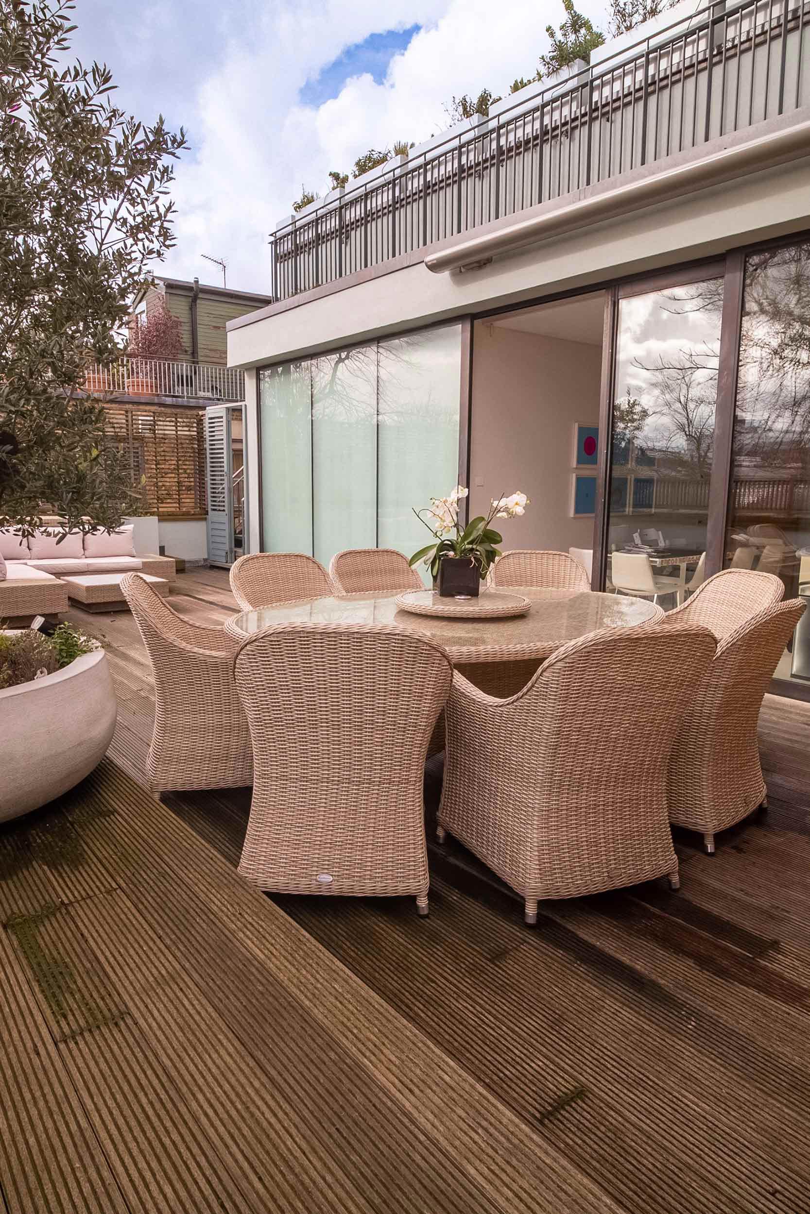 Roof Terrace Designer Kensington Chelsea Beautiful Elegance Hard Wood Decking Builders Plants Outdoor Space