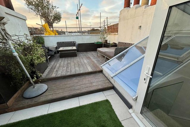 Flat Felt Roofer Contractor Esher North London Iron Railing Rooftop Builder Designer Contractor Planning Permission Building Regulations